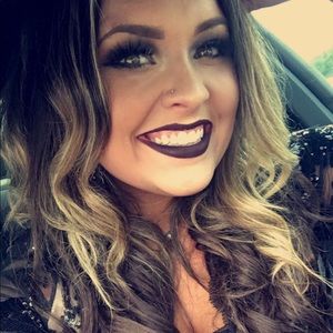 Meet your Posher, Hailey